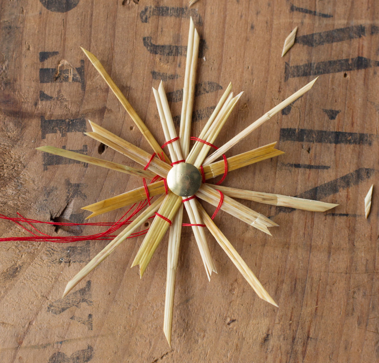 How To Make Natural Straw Star Ornaments - Sew Historically