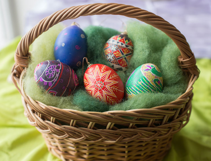 ukrainian-eggs-in-basket